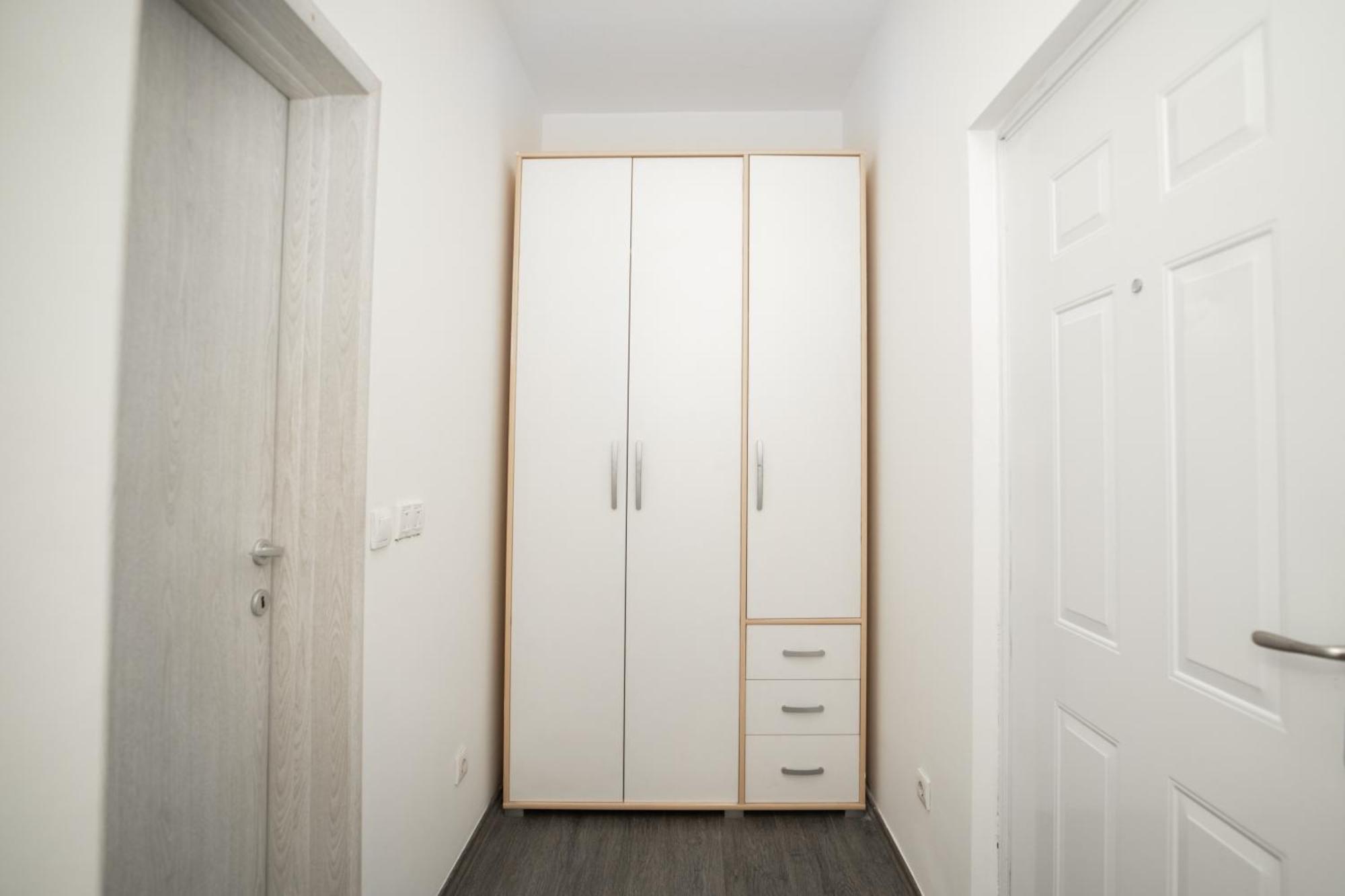 Ring Inn Apartments Obrenovac  Habitación foto