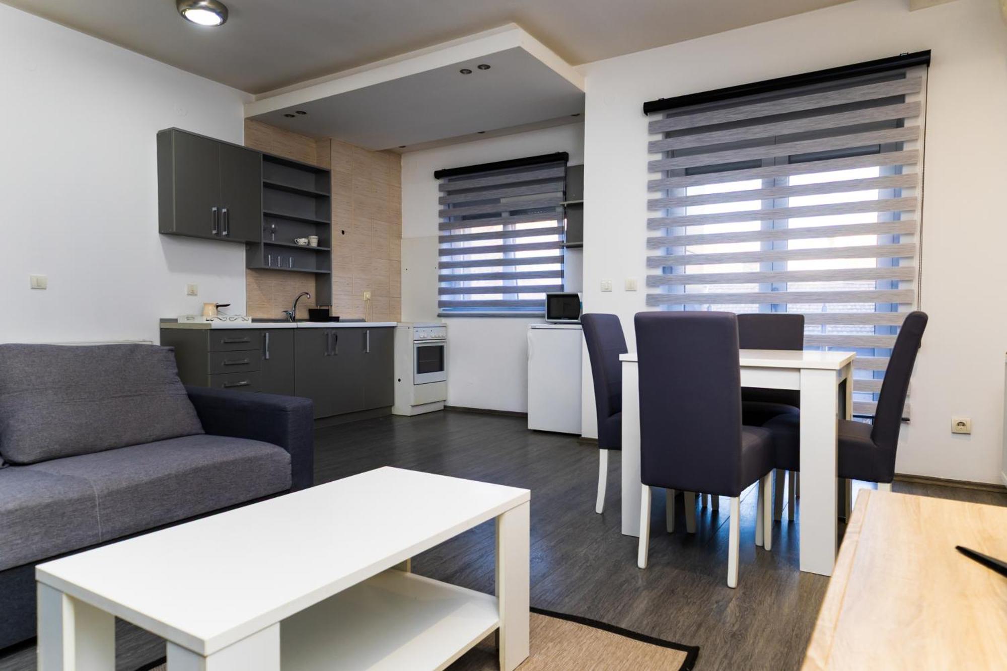 Ring Inn Apartments Obrenovac  Habitación foto
